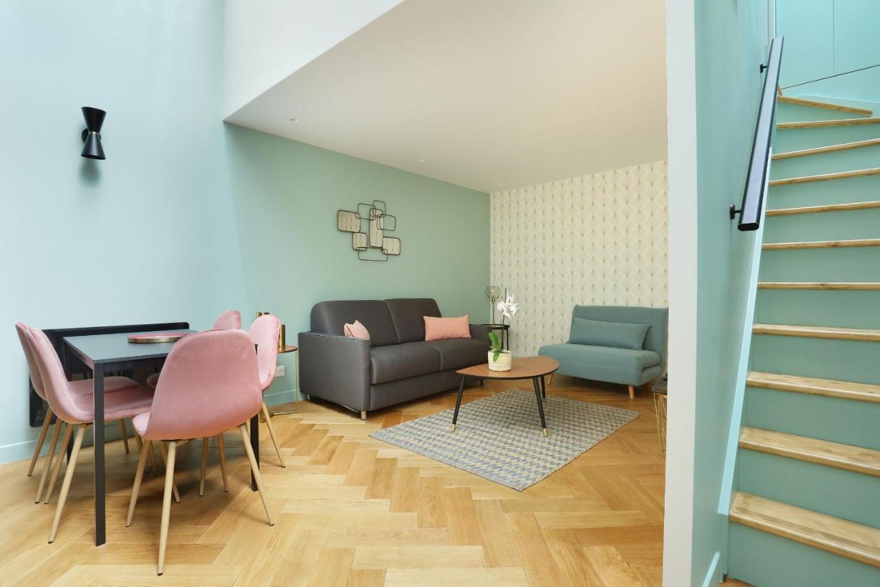 Apartment Center Of Paris By Studio Prestige Exterior photo